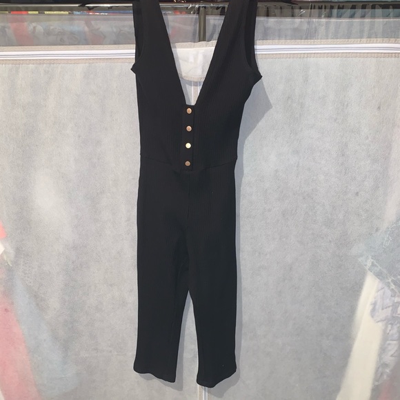 Posh Shop Bermuda Shorts Romper/Jumpsuit - Small - Picture 2 of 8